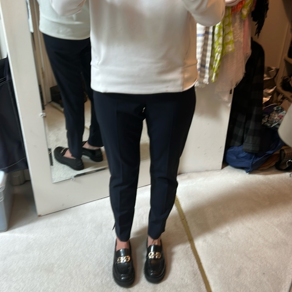 Theory black structured legging pants.side zipper. Slit on bottom